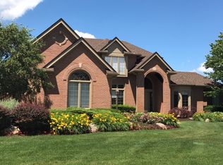 610 Gleneagles, Highland, MI 48357
