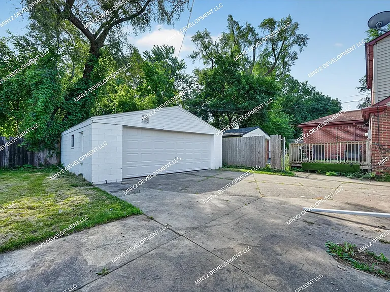 16836 Rutherford St — Photo 32