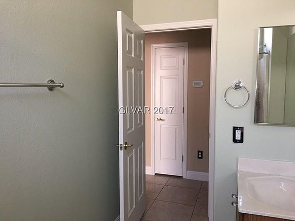 5th image of 574 Cypress Gardens Pl