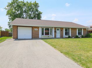 8046 Northway Dr, Hanover Park, IL