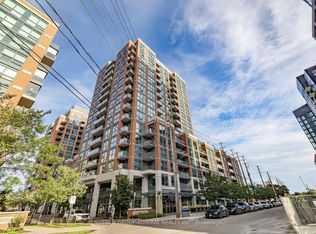 31 Tippett Rd #447, Toronto, ON M3H 0C8