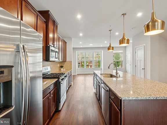 4th image of 6006 Sauerwein Way