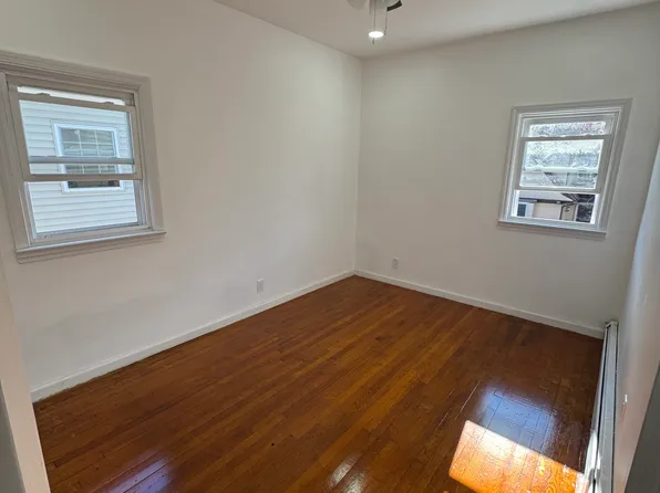 82 West 42nd Street image 8 of 23