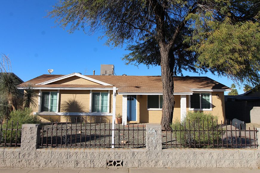 1st image of 4316 E Lynne Ln