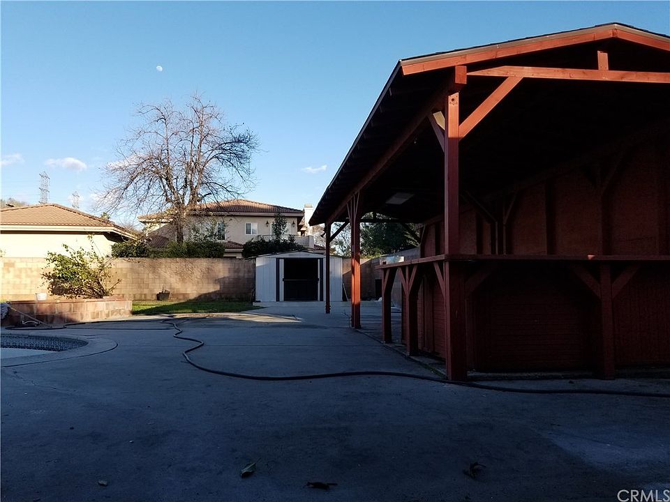 1st image of 5608 N Willard Ave