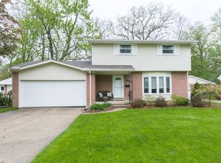 813 Center Dr, Ann Arbor, MI 48103