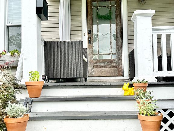 2nd image of 3809 Camden Ave