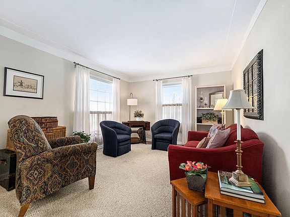 2nd image of 3044 Kensboro Ave NE