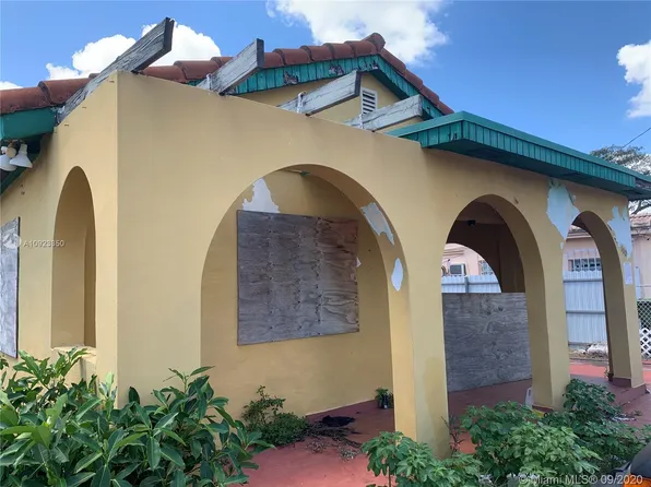 100 NW 57th Ct, Miami, FL 33126