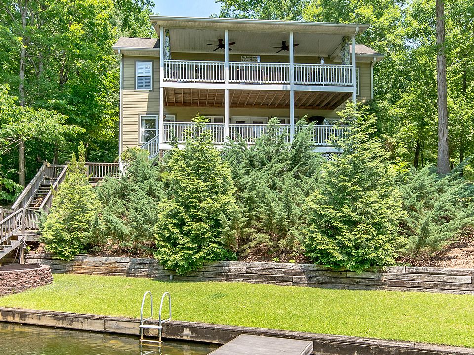 1st image of 652 Smith Mountain Dr