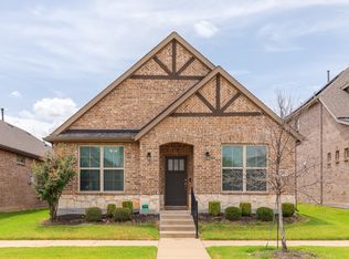 7308 Elm Grove Ln, Aubrey, TX 76227