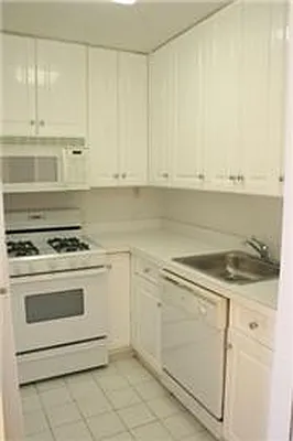 Rented by Mark David | media 22