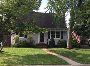 30 McLean St, Red Bank, NJ 07701