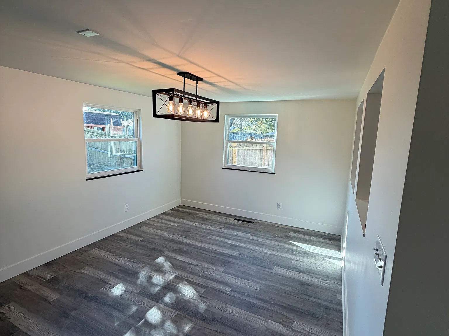 4 bed, 2.5 bath, 2048 sqft, $2,300 — Photo 4
