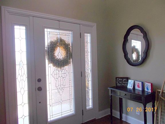 3rd image of 1045 Ashlyn Dr