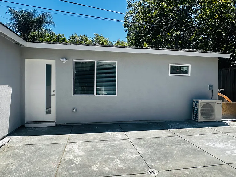 846 Harding Ave #B — Photo 2