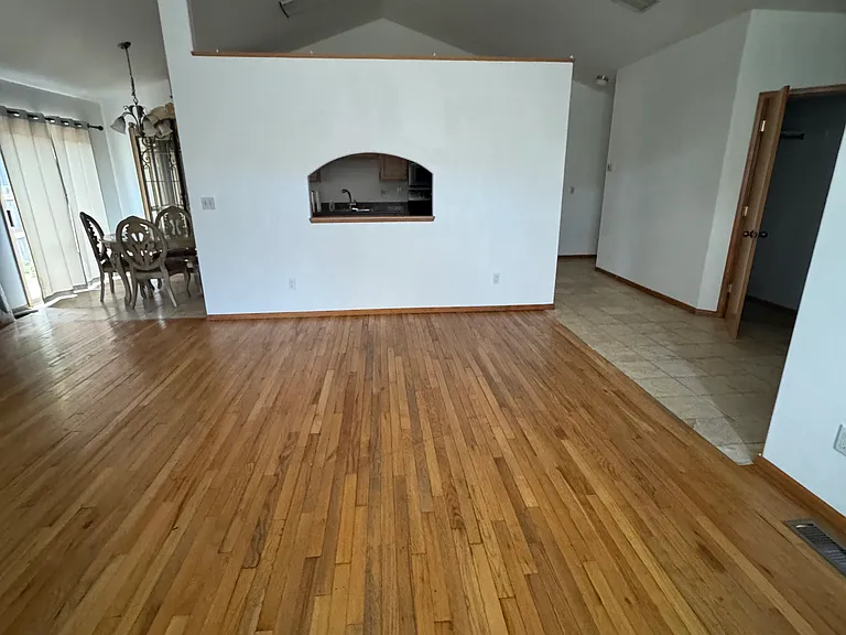460 Palmetto Dr — Photo 3