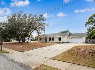 2191 Avenida De Sol, Navarre, FL 32566