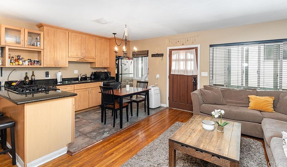 1st image of 1929 Tamarind Ave APT 9