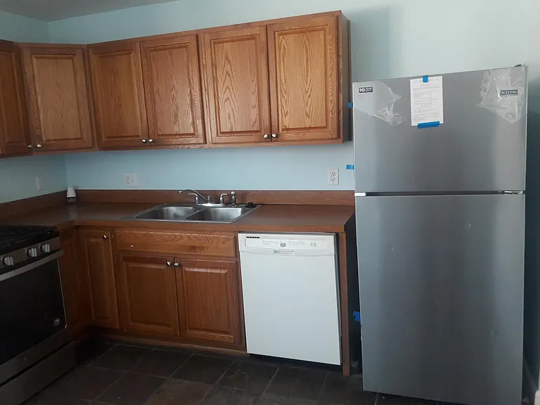 23825 Methuen Ave — Photo 13