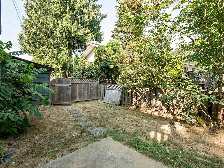 Diamond Ave — Photo 10