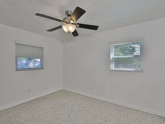 3rd image of 4008 W Wisconsin Ave