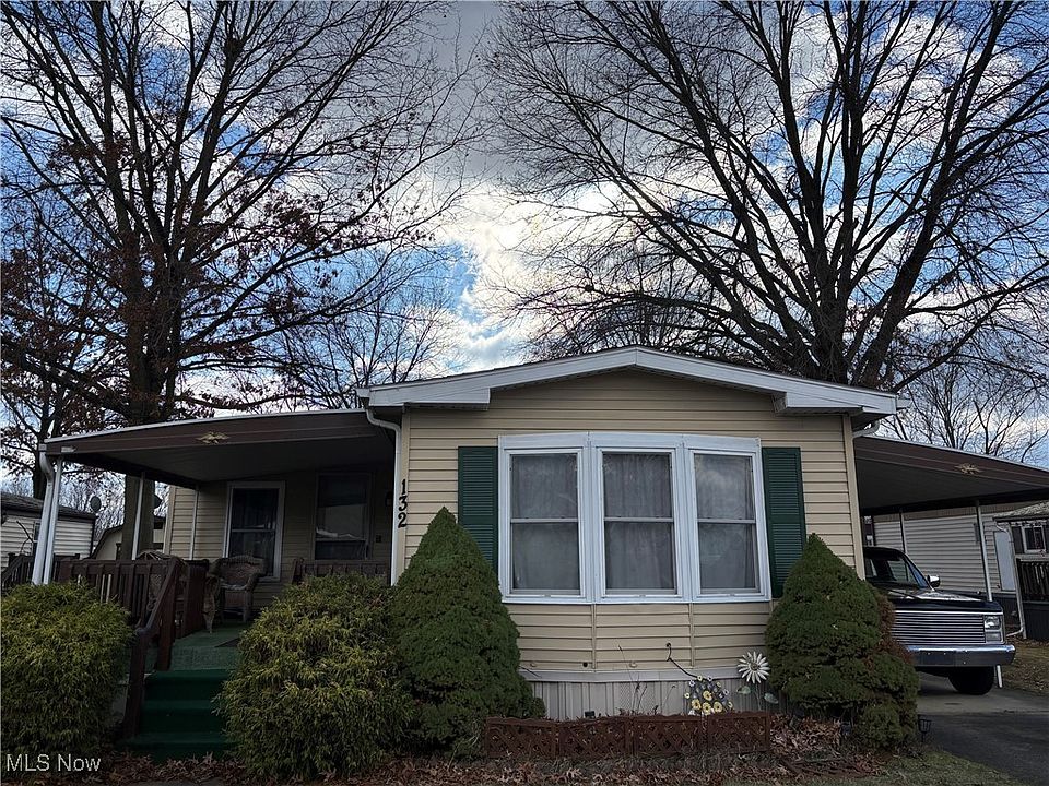 1st image of 132 Coral Key Dr SE