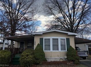 132 Coral Key Dr SE, New Philadelphia, OH 44663