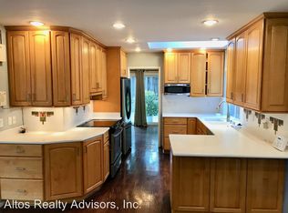 831 Rubis Dr, Sunnyvale, CA 94087