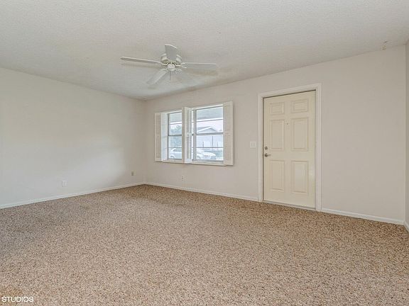 3rd image of 2403 Lowson Blvd APT C