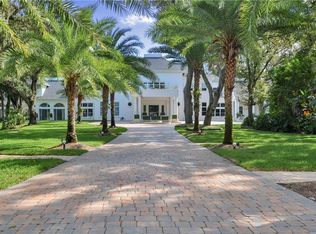 901 Palacio De Avila, Lutz, FL 33548