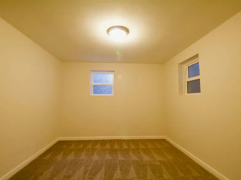 4460 Eliot St — Photo 21