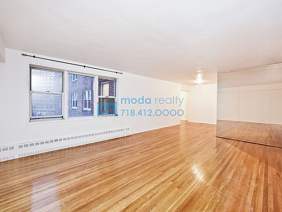 5th image of 3701 Henry Hudson Pkwy W #4A