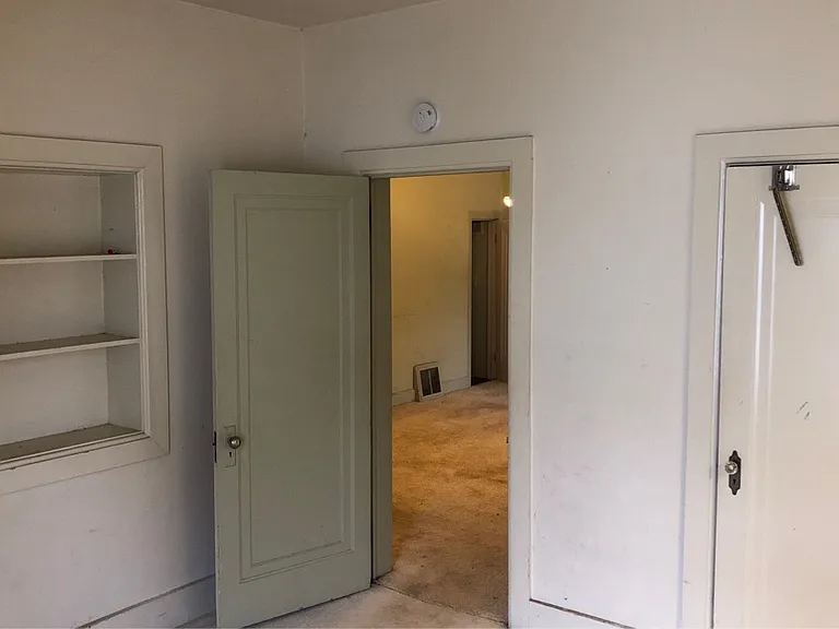 225 Winter Ave — Photo 7