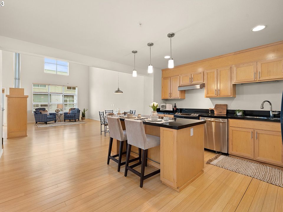 3930 Abbey Ln 409A, Astoria, OR 97103 MLS 23543409 Zillow