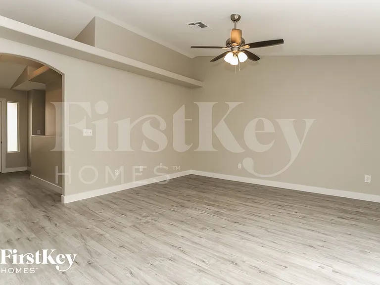 3313 Back Country Dr — Photo 4