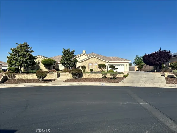 12924 Stonebrook Rd, Apple Valley, CA 92308