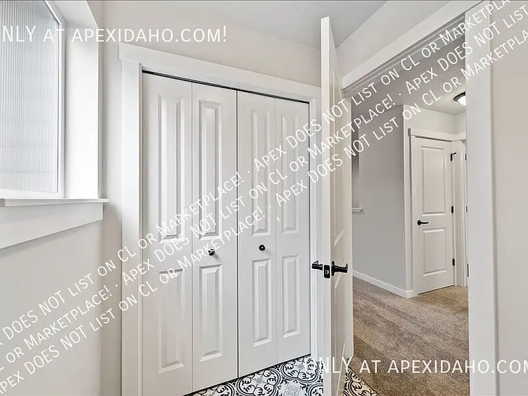 4264 W Topeka St — Photo 23