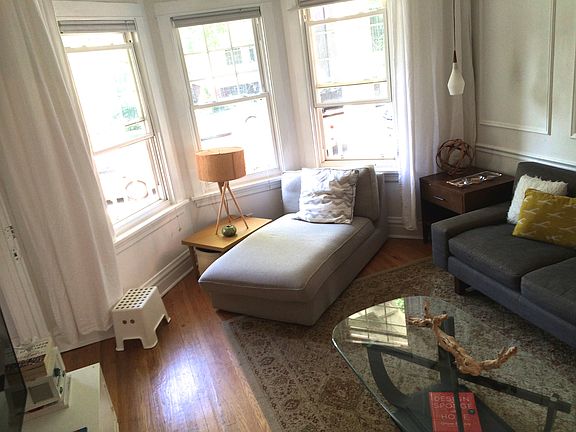 3rd image of 3823 N Bell Ave #1