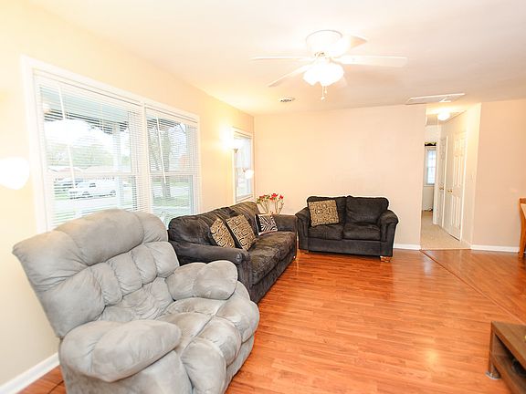 5th image of 6 Smucker Rd