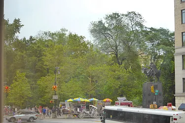 Sold by Barlavi Inc.