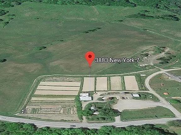 4th image of 3883 State Highway 7