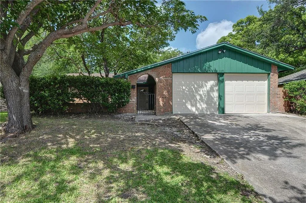 119 Skylark Dr photo 1