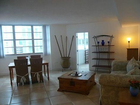 3rd image of 905 Brickell Bay Dr APT 2022