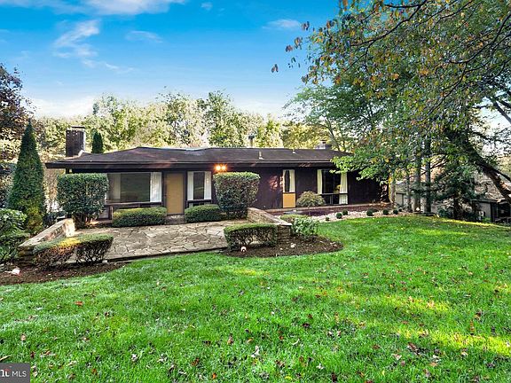 4th image of 3115 Cunningham Dr