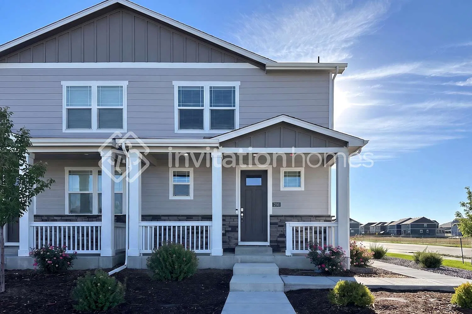 298 S Trussville St Aurora, CO 80018 — Photo 1