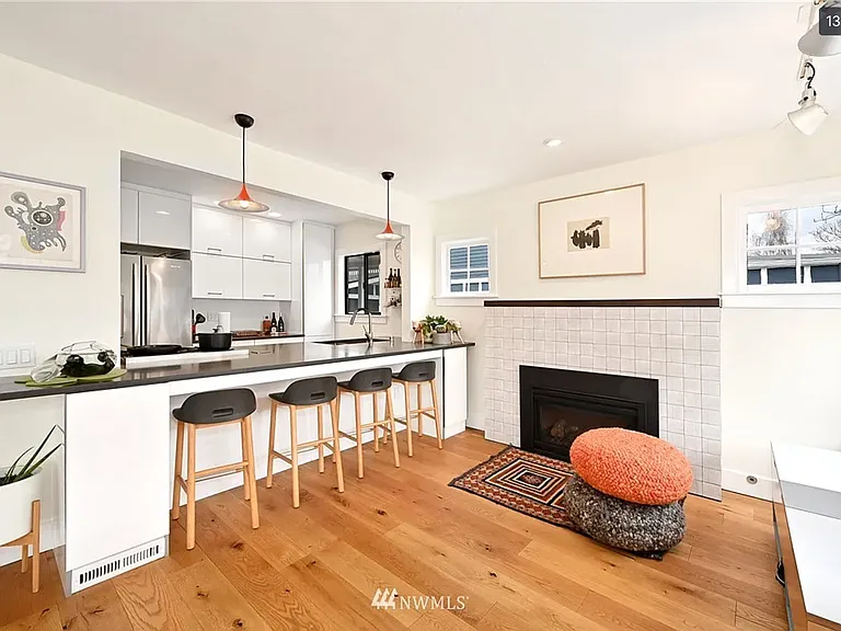 1609 Warren Ave N — Photo 30