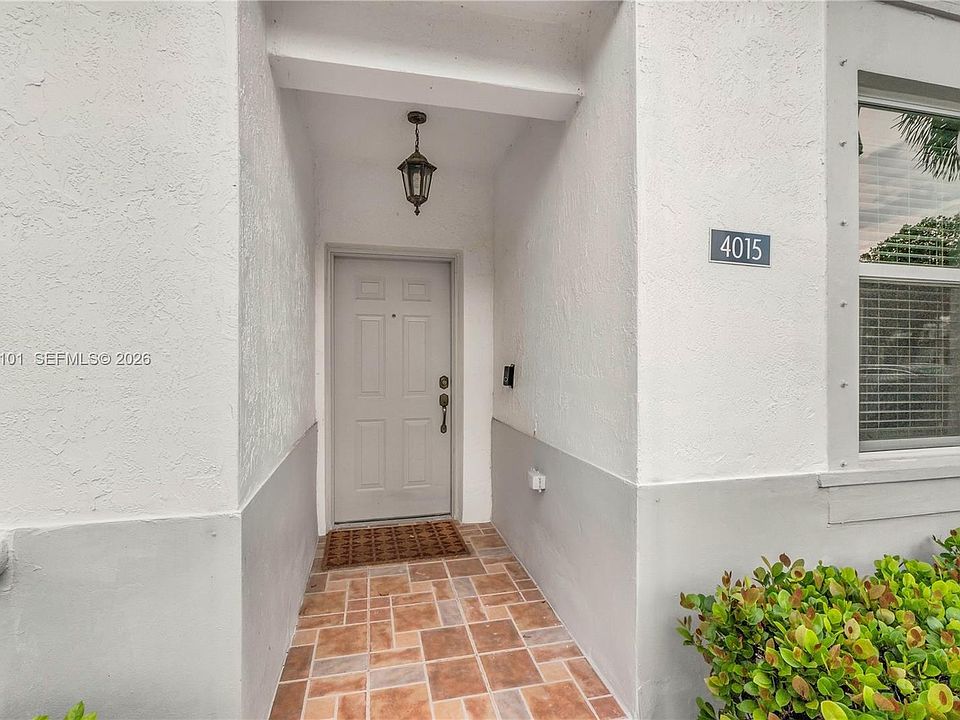 1st image of 4015 SW 156th Ave #210