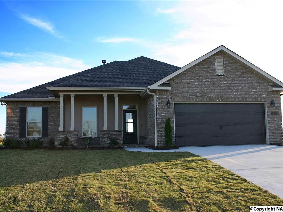 1st image of 135 Carleigh Falls Dr