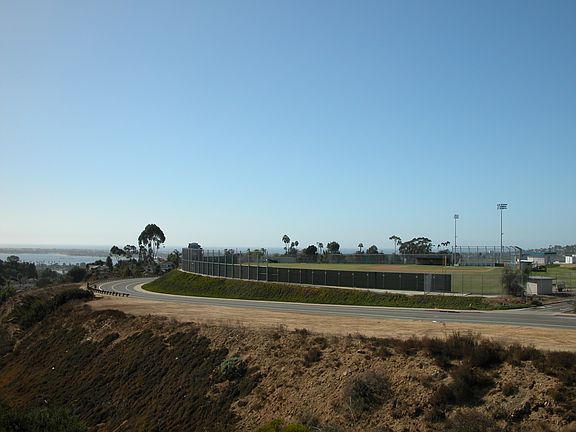 4th image of 3672 Clairemont Dr Unit 3A